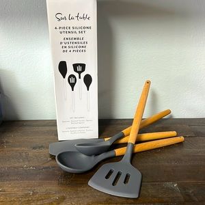 NWOT Sur la Table 4 piece silicone utensil set